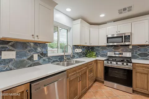 2302 E 8th St, Tucson, AZ 85719 photo 21