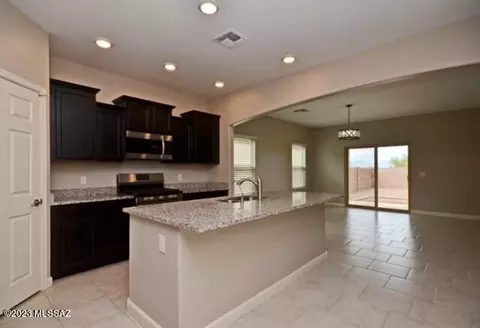 12103 E Domnitch Dr, Vail, AZ 85641 photo 5
