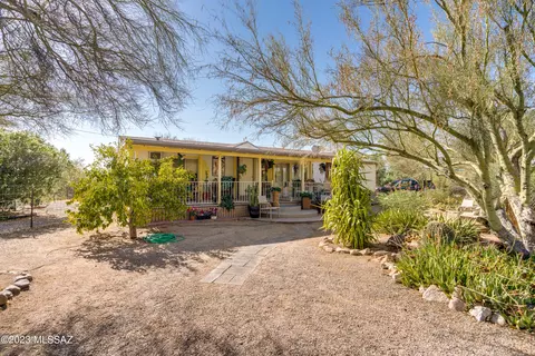 6505 N Guthrie Rd, Tucson, AZ 85743