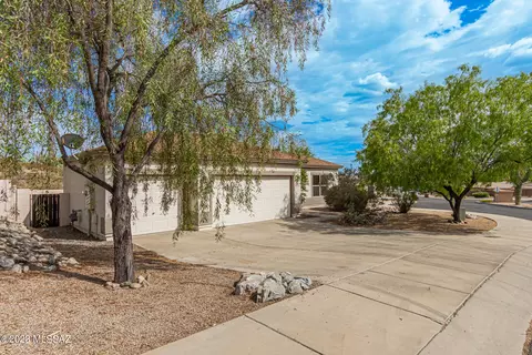 6038 N Camino De Sotomayor, Tucson, AZ 85741