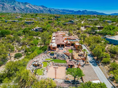 4980 N Camino Esplendora, Tucson, AZ 85718