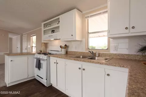 11865 N Derringer Rd, Marana, AZ 85653