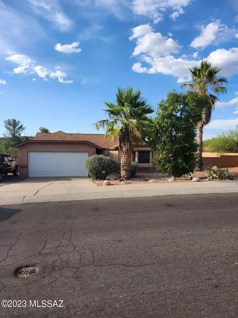 1400 W Canyon Shadows Ln, Tucson, AZ 85737