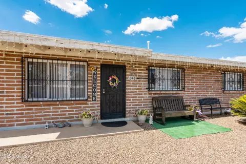 1046 W Simmons St, Tucson, AZ 85705