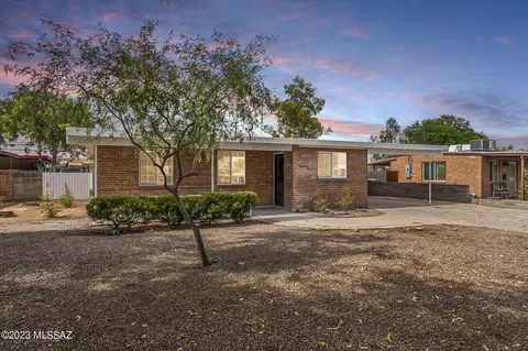 2938 E 21st St, Tucson, AZ 85716