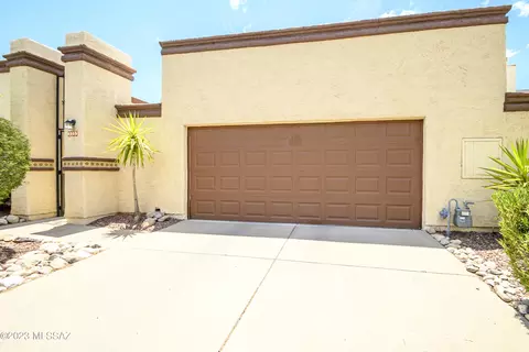 4955 W Doria Dr W, Tucson, AZ 85742