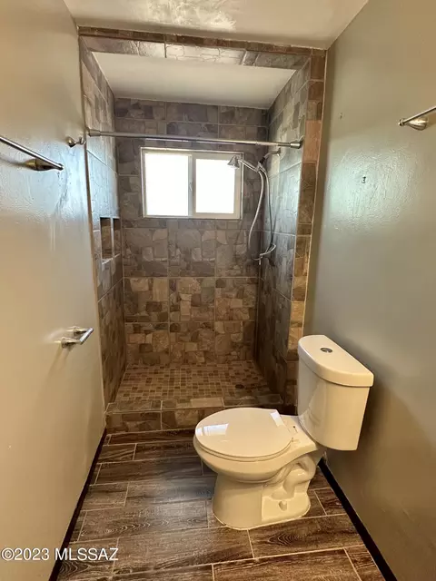 6052 E Sylvane St, Tucson, AZ 85711 photo 18