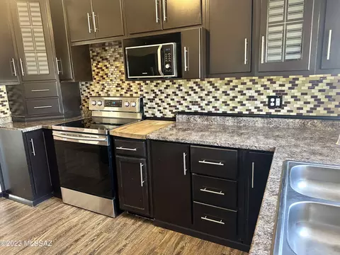 6052 E Sylvane St, Tucson, AZ 85711 photo 9