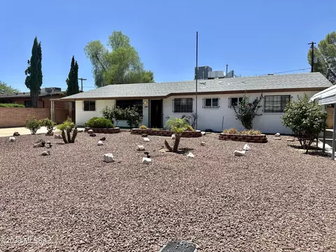 6052 E Sylvane St, Tucson, AZ 85711 photo 2