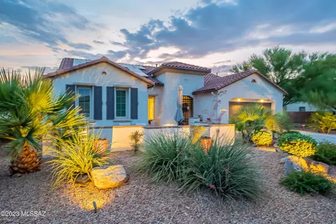 595 N Yucca Butte Ln, Green Valley, AZ 85614