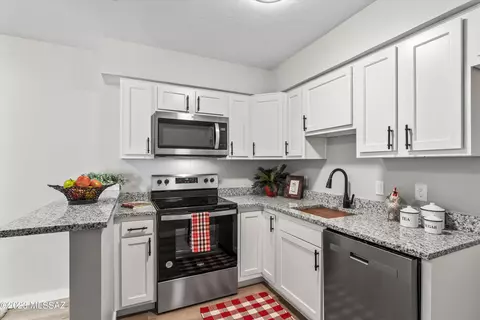 1600 N Wilmot Rd #253, Tucson, AZ 85712