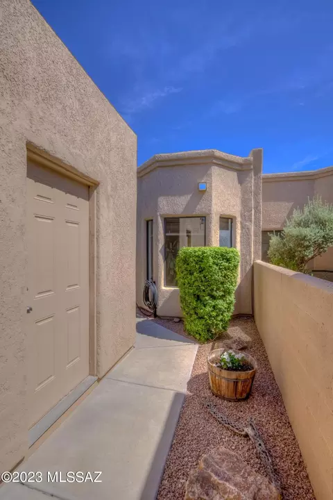 7733 E Roget Dr, Tucson, AZ 85710 photo 32