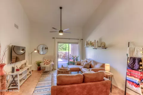 7733 E Roget Dr, Tucson, AZ 85710 photo 14