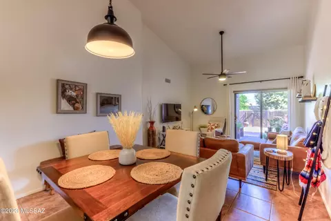 7733 E Roget Dr, Tucson, AZ 85710 photo 11