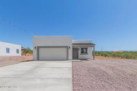 1819 Via Nueva Zelandia, Rio Rico, AZ 85648
