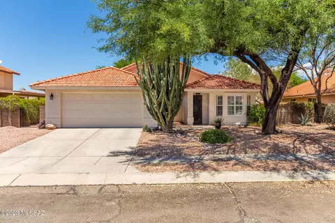 9163 E Wolfberry St, Tucson, AZ 85747
