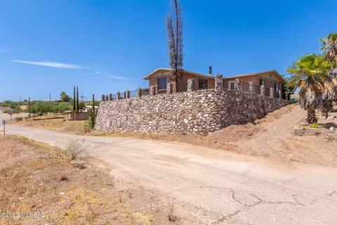 614 Hetzel Ave, Mammoth, AZ 85618