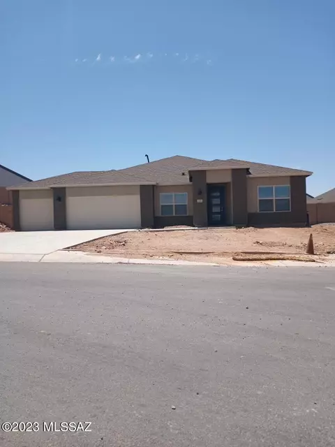 629 W Wilkinson St E, Vail, AZ 85641