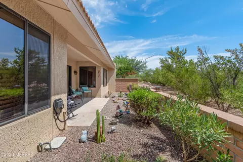 14026 N Green Tree Dr, Oro Valley, AZ 85755
