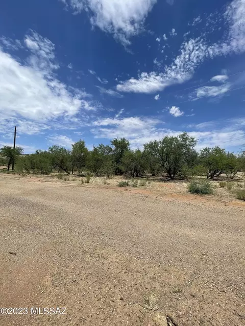 1825 San Diego Ct, Rio Rico, AZ 85648