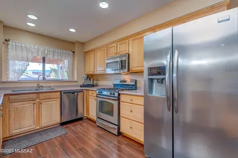 9825 E Harmony Ln, Tucson, AZ 85748 photo 16