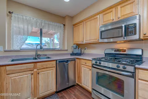 9825 E Harmony Ln, Tucson, AZ 85748 photo 17