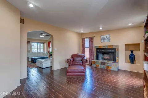 9825 E Harmony Ln, Tucson, AZ 85748 photo 25