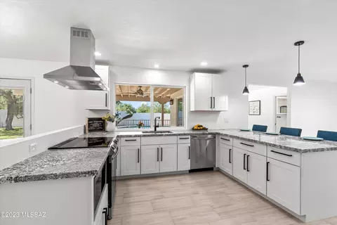 11240 E Quick Draw Pl, Tucson, AZ 85749 photo 9