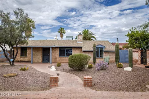 2525 E Helen St, Tucson, AZ 85716