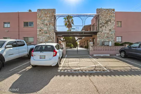 1031 N Holly Ave #5, Tucson, AZ 85716