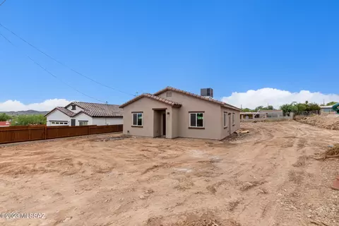 1230 S San Felipe Dr, Tucson, AZ 85713