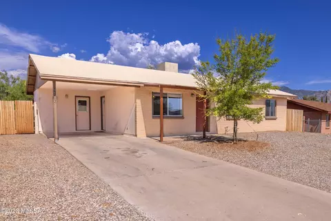 15702 N Twin Lakes Pl, Tucson, AZ 85739