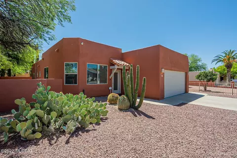 9234 E Calle Maria, Tucson, AZ 85710