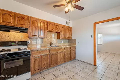 2419 E 23rd St, Tucson, AZ 85713 photo 13