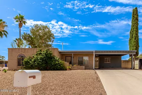 2010 E Pinon Dr, Tucson, AZ 85706