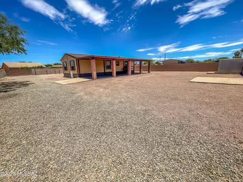 6006 E Hermans Rd, Tucson, AZ 85756
