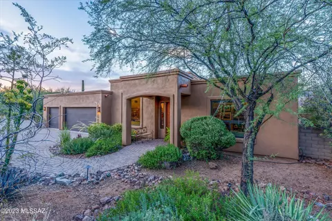 8673 S Long Bar Ranch Pl, Vail, AZ 85641