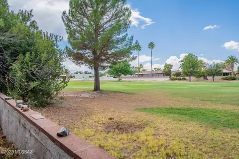 168 E Paseo De Golf, Green Valley, AZ 85614