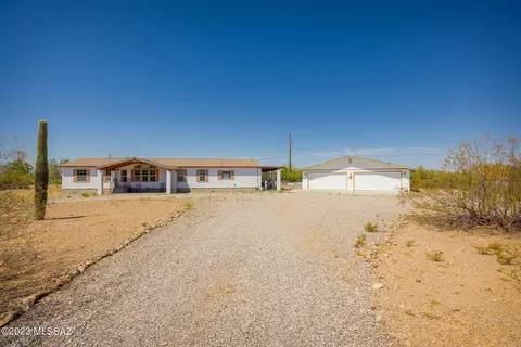 8591 W Moses Dr, Tucson, AZ 85735