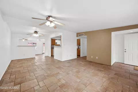6321 E Baylor Dr, Tucson, AZ 85710 photo 5