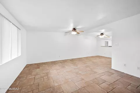 6321 E Baylor Dr, Tucson, AZ 85710 photo 7
