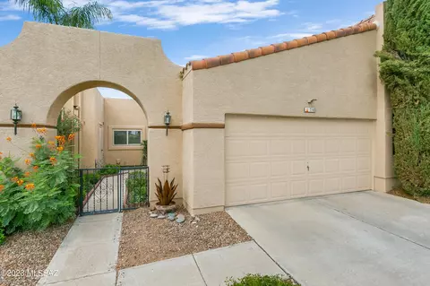 702 W Rushwood Dr, Tucson, AZ 85704