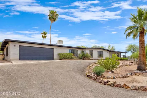 6610 N Harran Dr, Tucson, AZ 85704