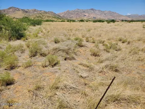 W Pine St, Pearce, AZ 85625