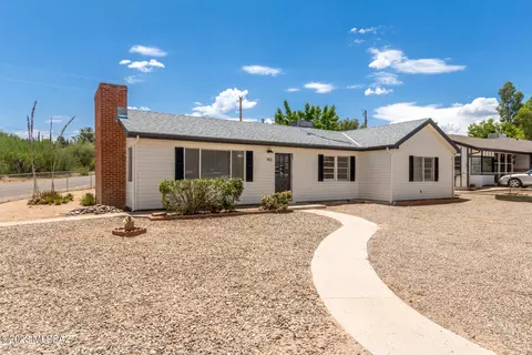 143 W Hillside Ln, Benson, AZ 85602
