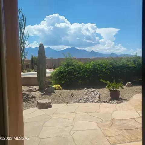 3983 S Golden Lynx Rd, Green Valley, AZ 85614