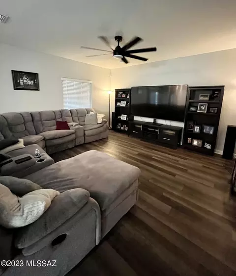 12055 E Domnitch Dr, Vail, AZ 85641 photo 3