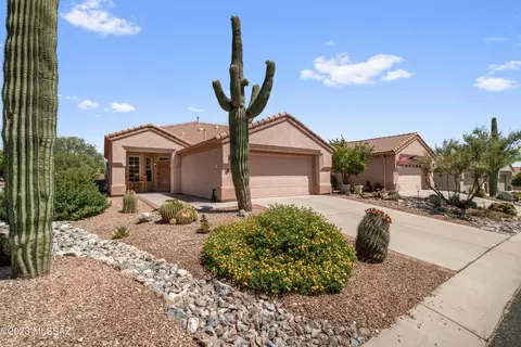 13064 N Desert Flora Ln, Marana, AZ 85658