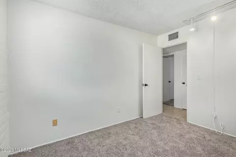 7511 E David Dr, Tucson, AZ 85730 photo 16