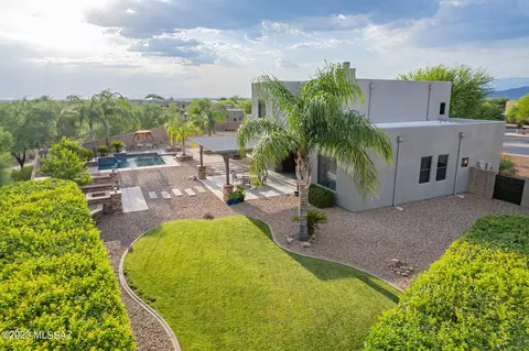9458 S Placita Nivel, Vail, AZ 85641